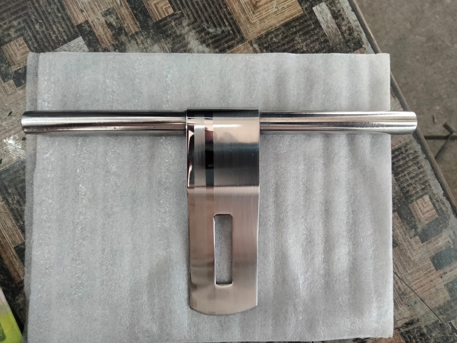 L Drop Door Hardware